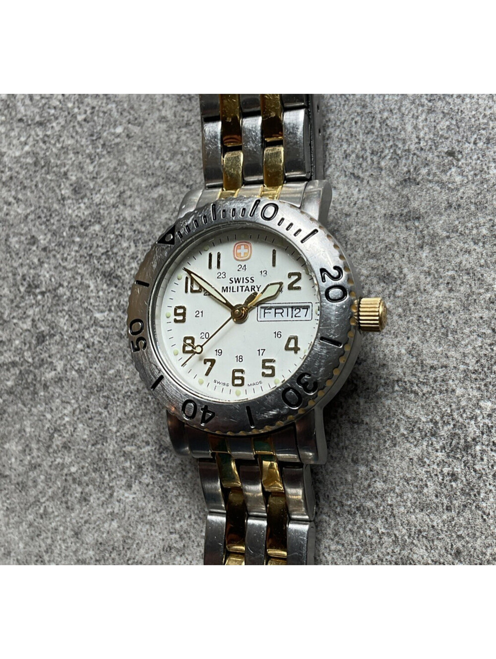 Swiss Military Womens Diver Style Watch 29mm Stainless Steel Case 091- 141 A1